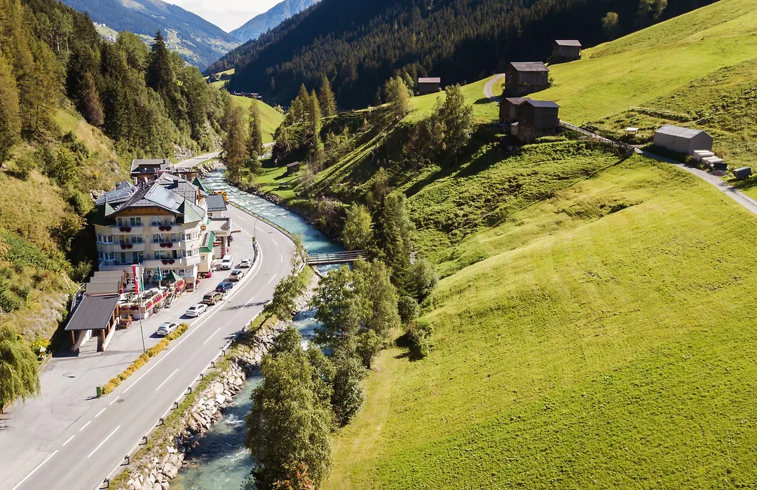 Hotel Hoellroah-1