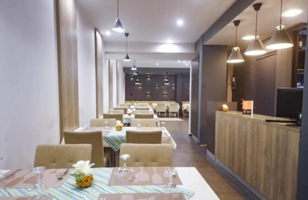 Hotel Nina-1
