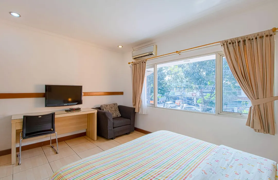 Applewood B&B-1