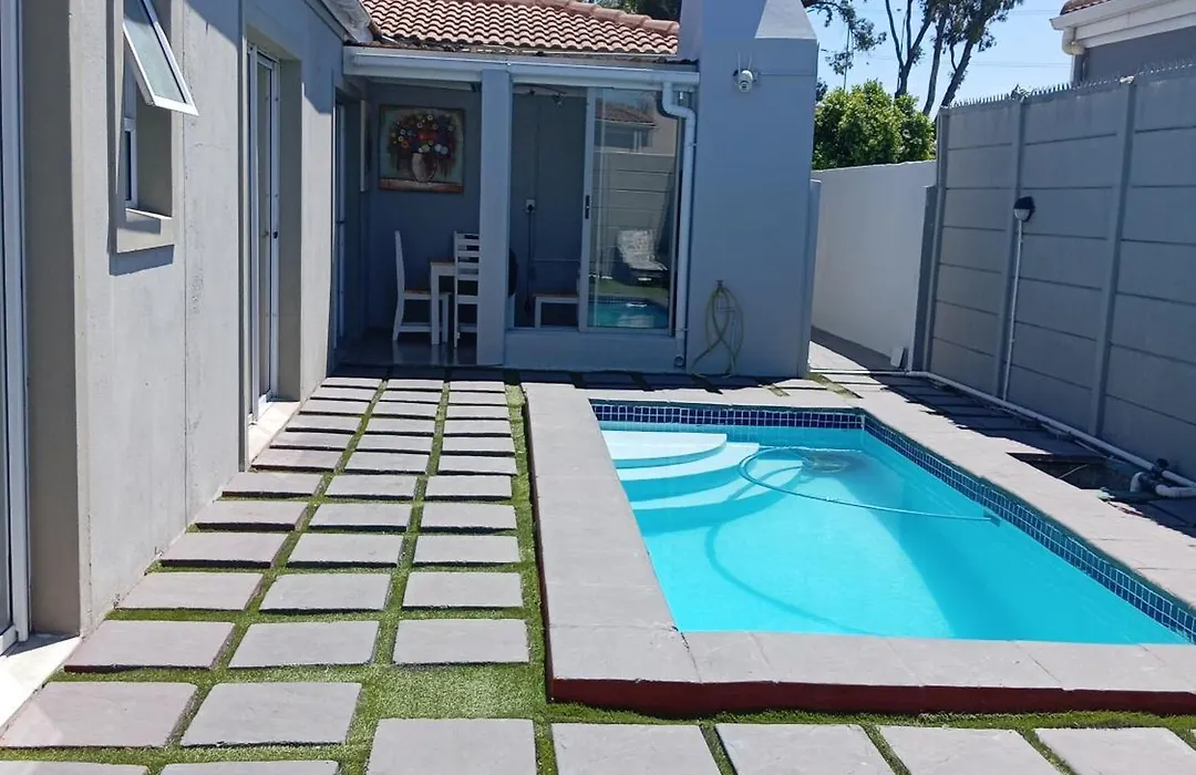 Naliya Guest House-1