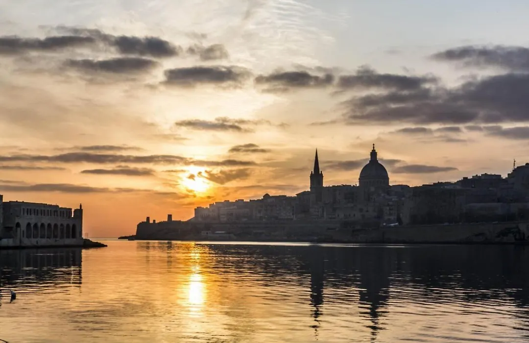 Sliema Tigne Suites-1