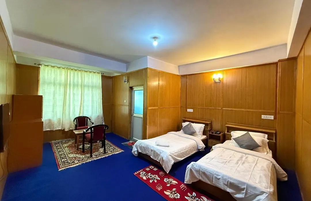 Hotel Tawang Holiday-1