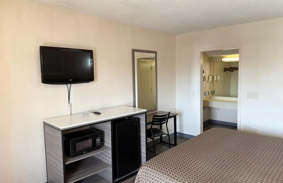 Express Inn-Rahway-1