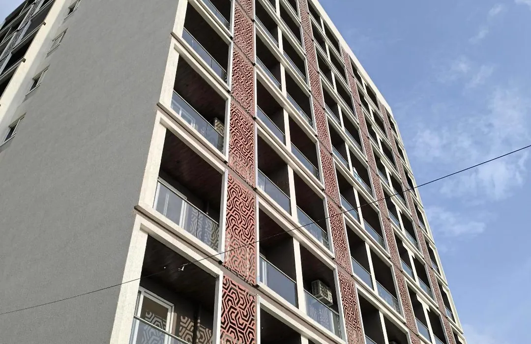 Urban Nest - Neon Homeotel -1 Km From Airport-1