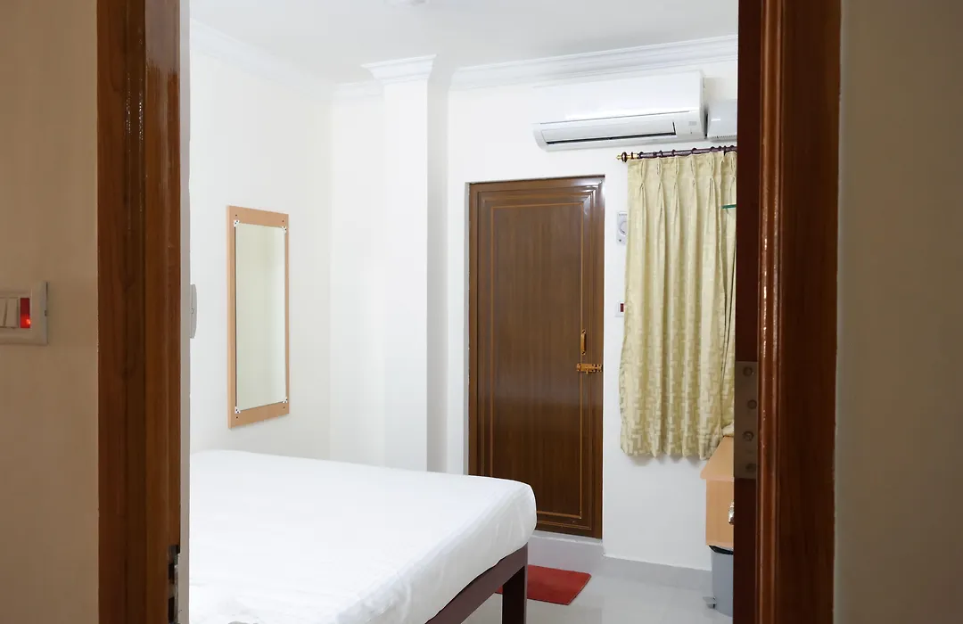 Hotel Orchard Inn-1