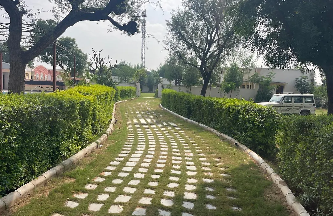 Hotel Ajitgarh-1