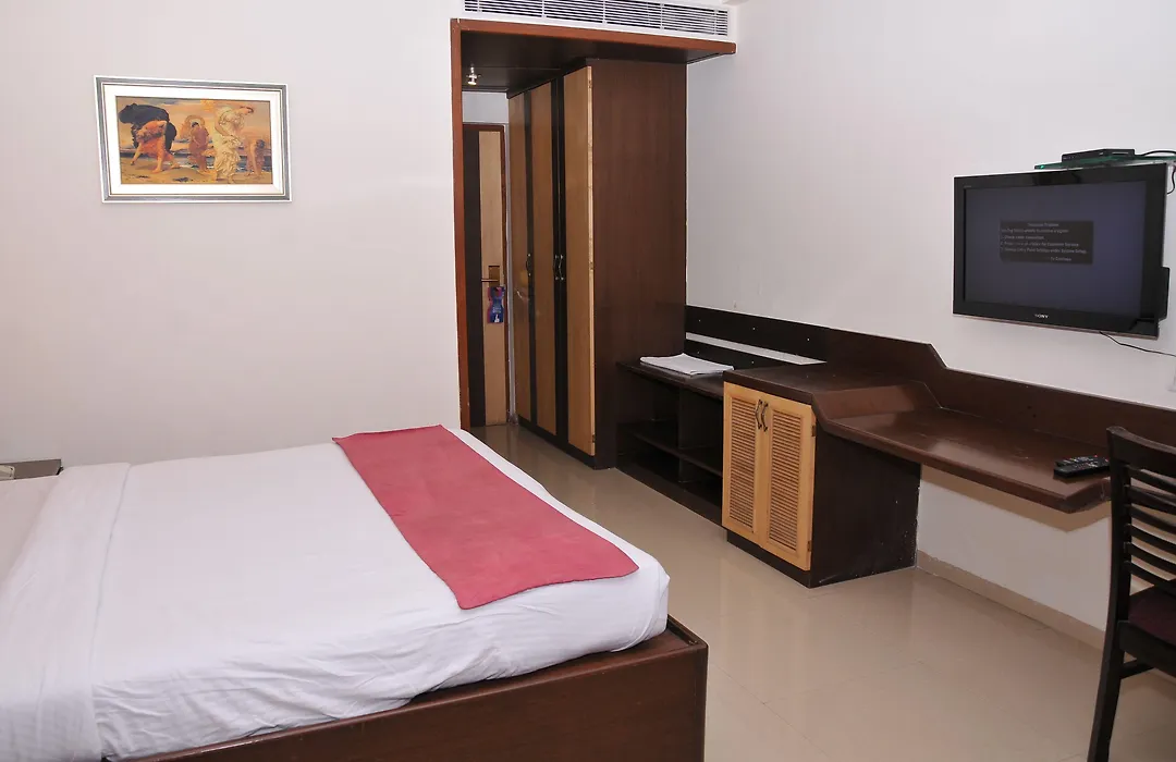 Meenal Hotel-1