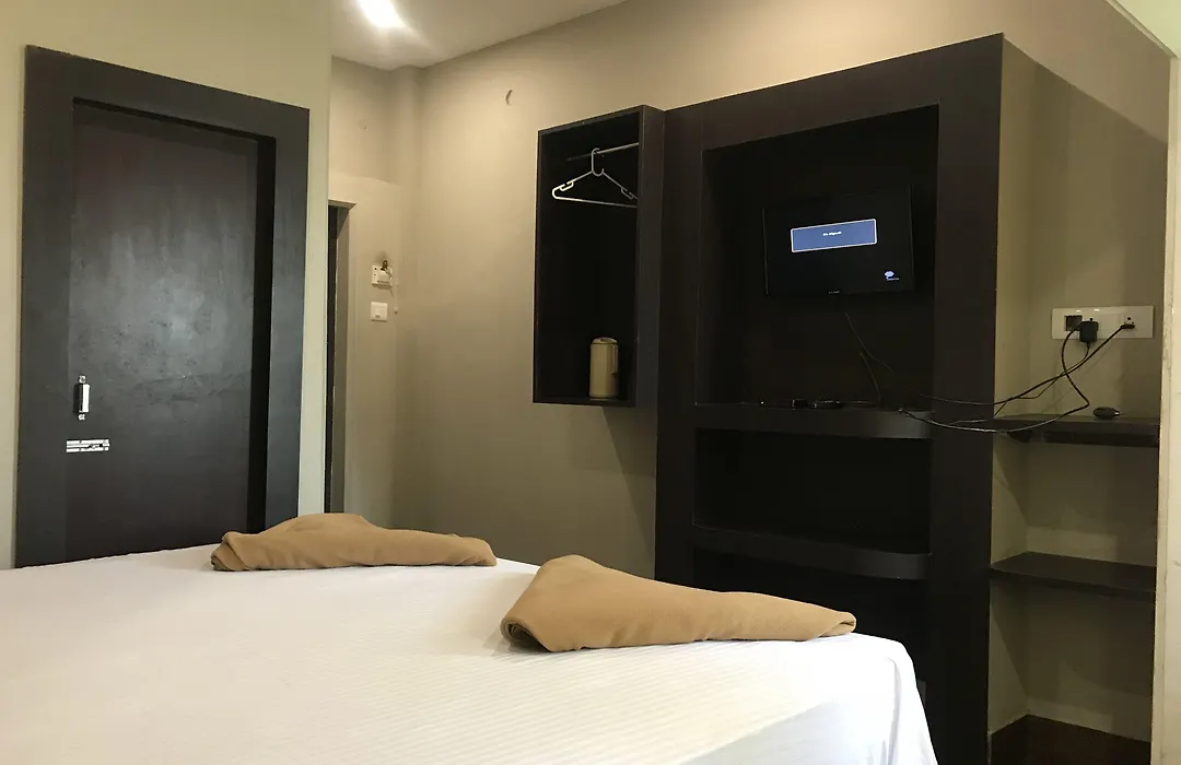 Hotel Li-N-Ja-1