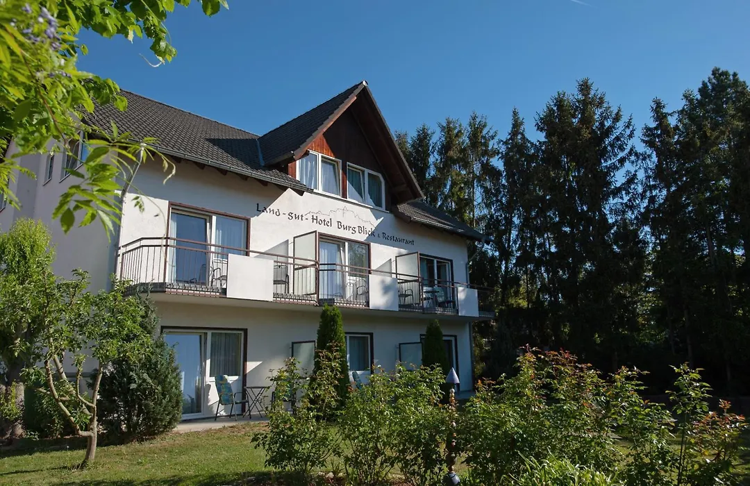 Land-gut-Hotel BurgBlick-1