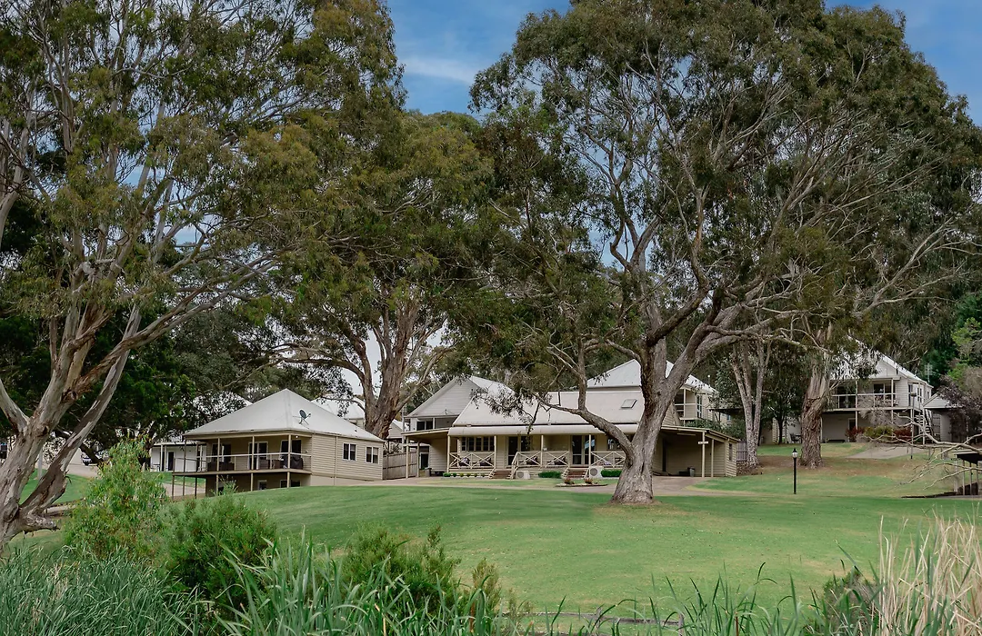 Mcmillans Of Metung Coastal Resort-1