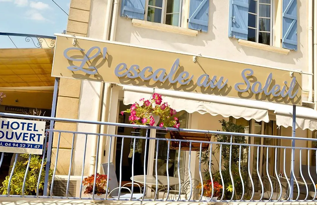 Escale Au Soleil Hôtel et Appart-1