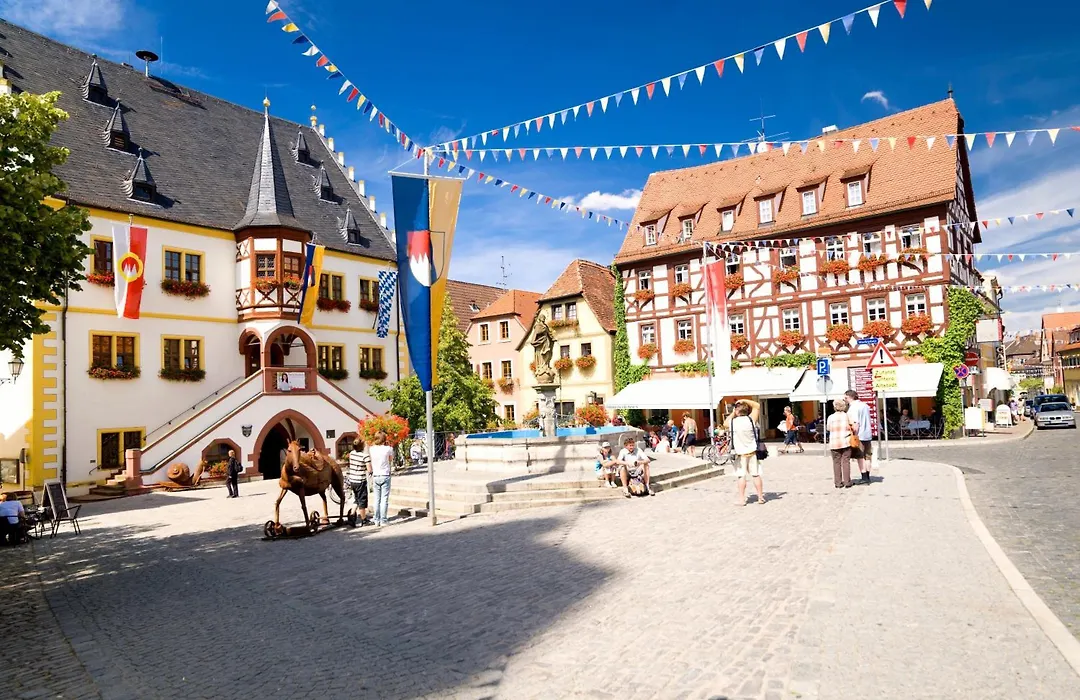 Hotel Tuchhaus-1