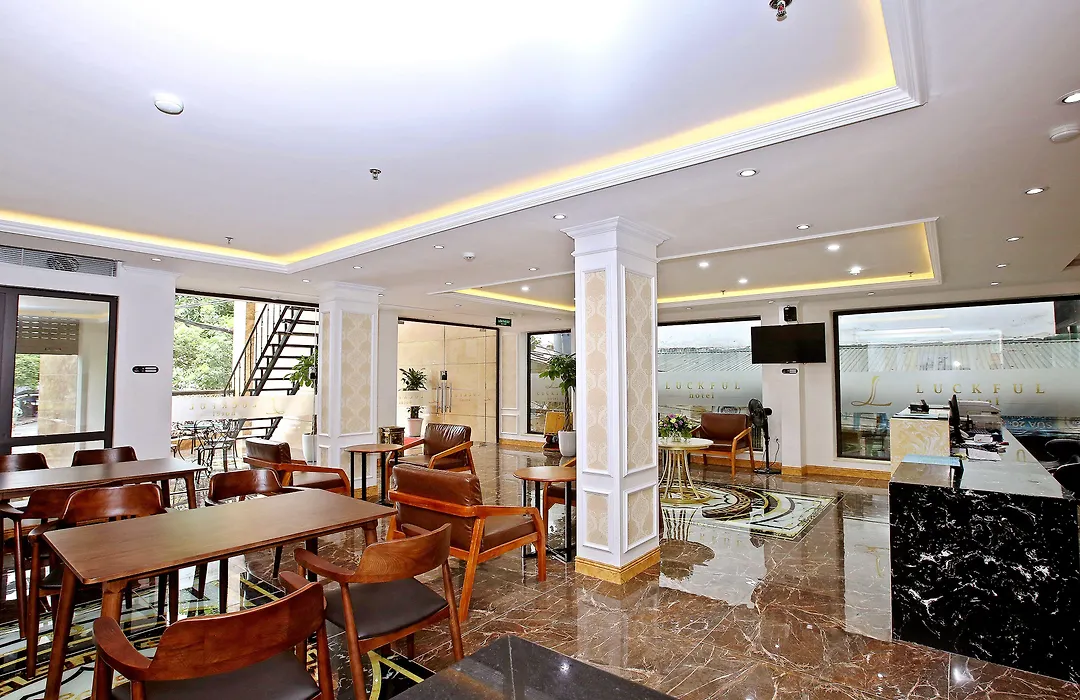 Luckful Hotel-1