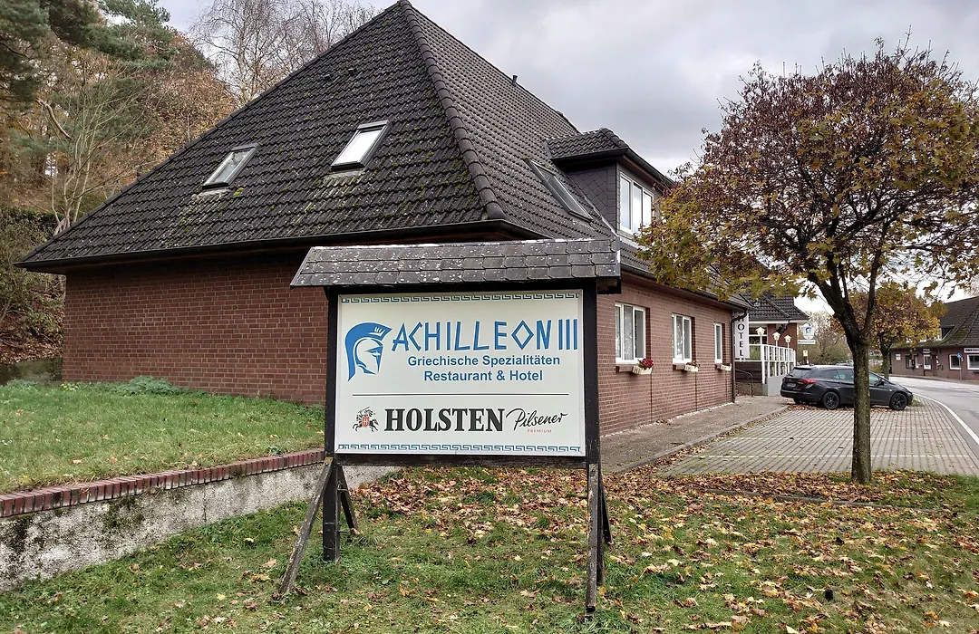 Achilleon III-1