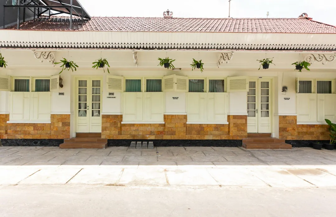 RedDoorz Syariah near Titik Nol Yogyakarta-1