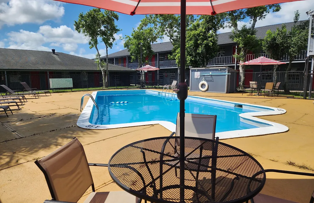 Red Carpet Inn - Houma-1
