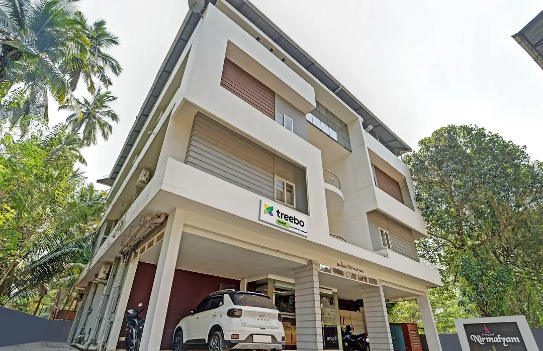 Sreepathi Nirmalyam 400 Mts From Guruvayoor Temple-1