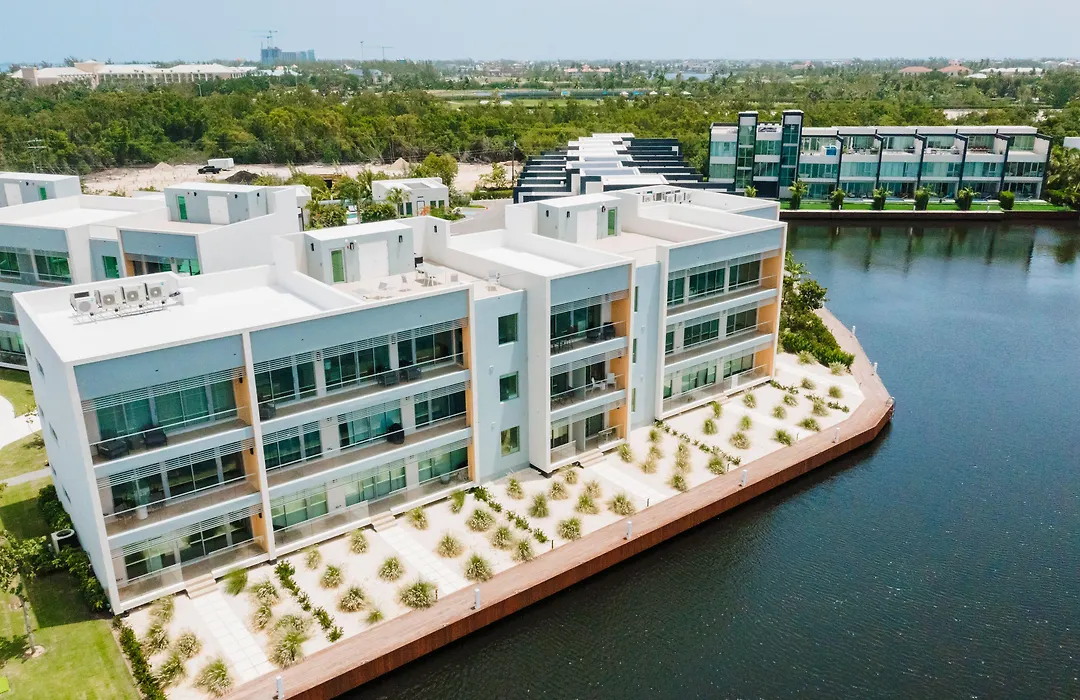 One Canal Point-1