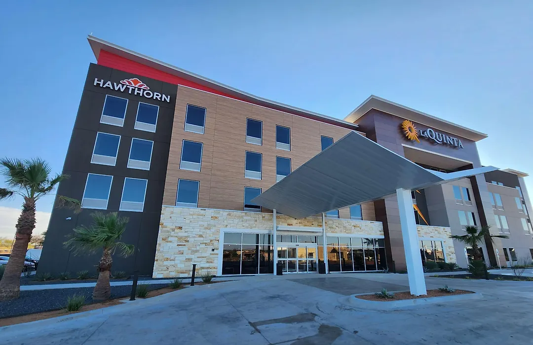 La Quinta Inn & Suites By Wyndham Del Rio-1