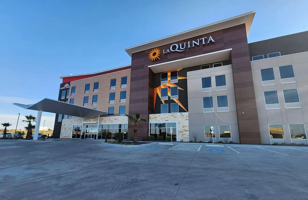 La Quinta Inn & Suites By Wyndham Del Rio-1