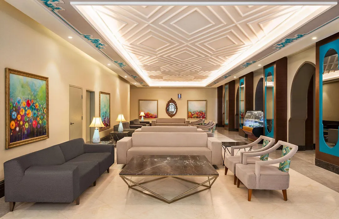 Ramada By Wyndham Makkah Zad Al Tayseer-1