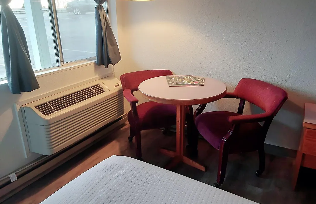 Harbor Inn-1