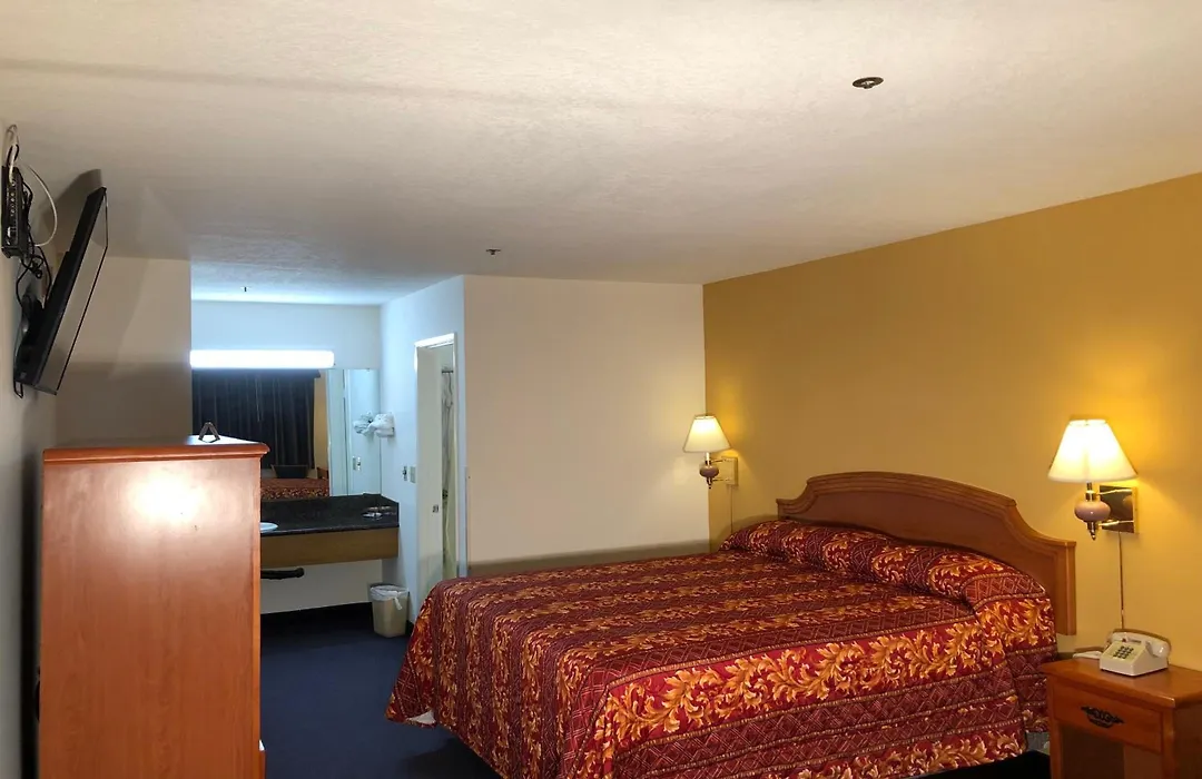 Luxury Inn-1