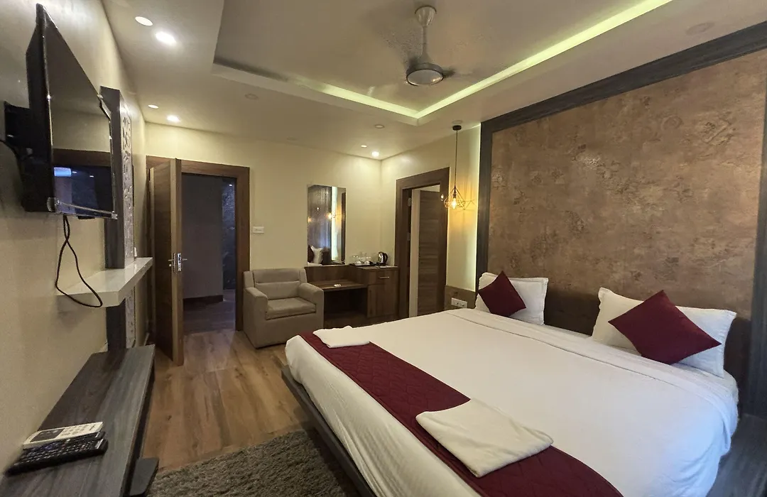 Hotel Bay Walk-1