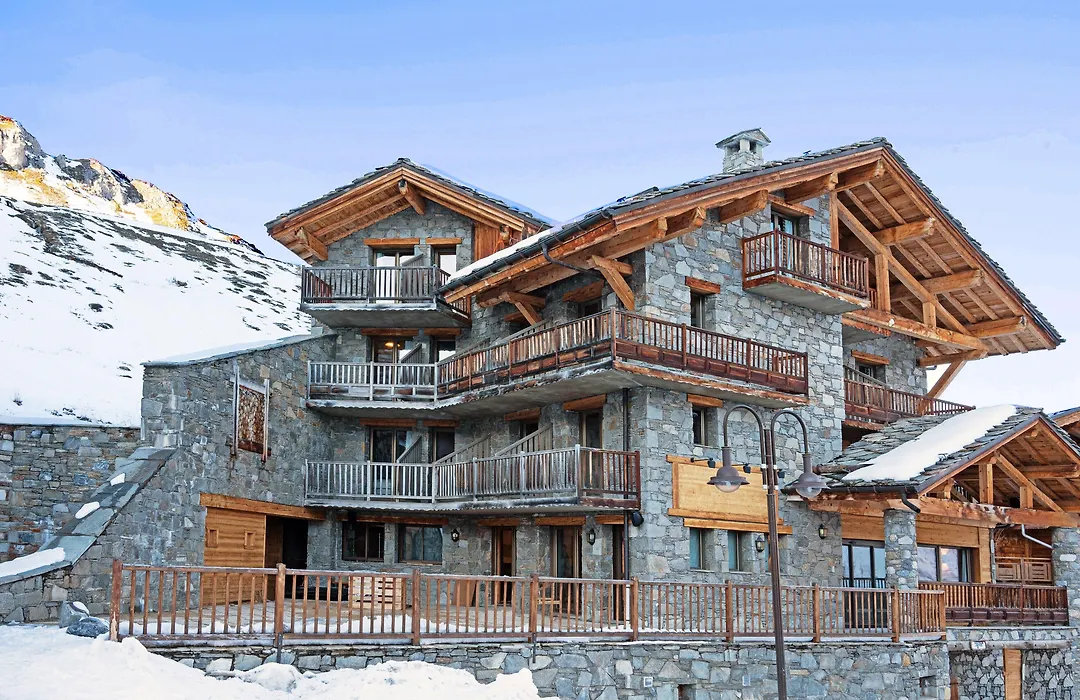Hotel L'Aigle Du Montana By Les Etincelles-1