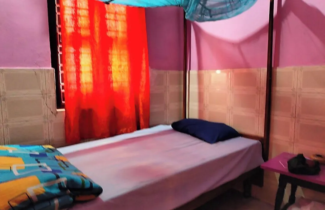 Goroomgo Central Guest House Agartala-1