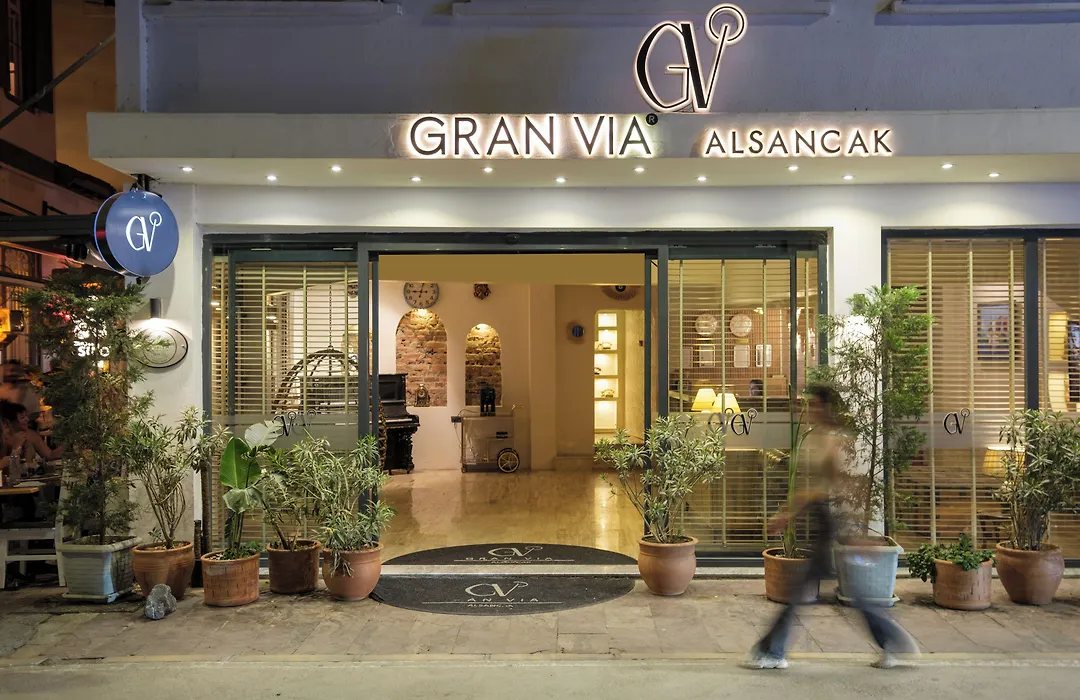Gran Via Alsancak-1
