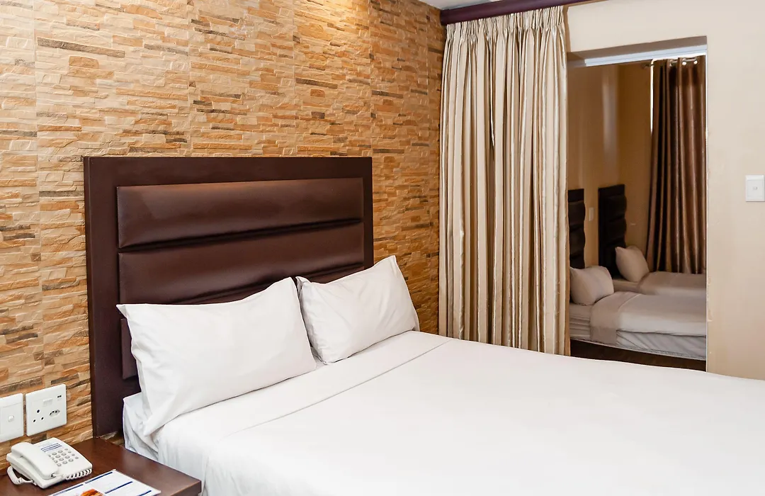 Bayside Hotel 108-1