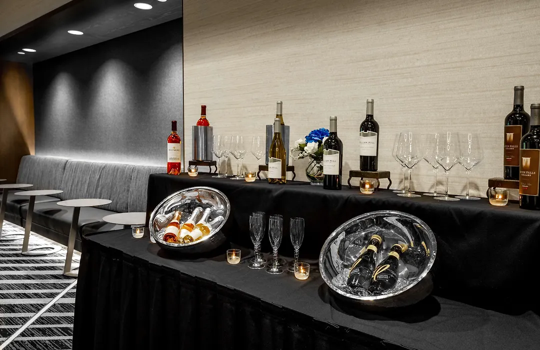 Hilton Charlotte Airport Hotel-1
