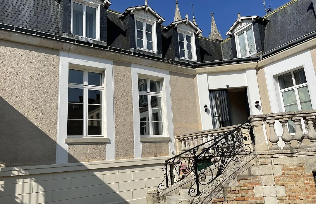 Les Hotes D'Eloise-1