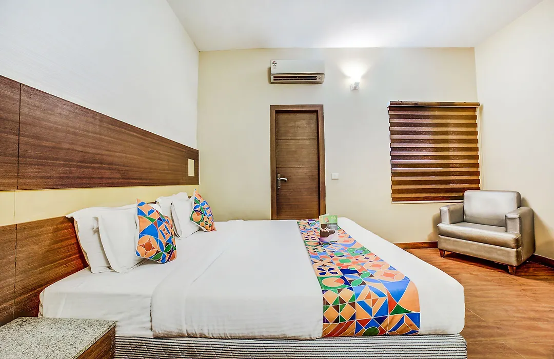 Fabhotel Aqua-1