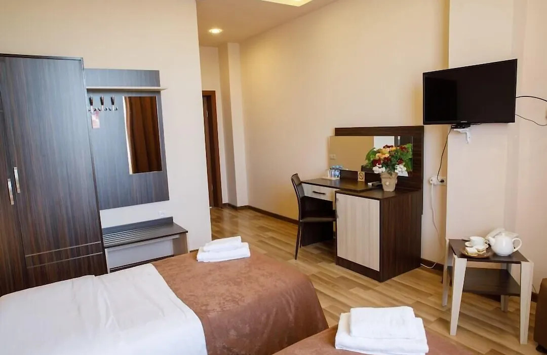 Olympia Garden Hotel-1