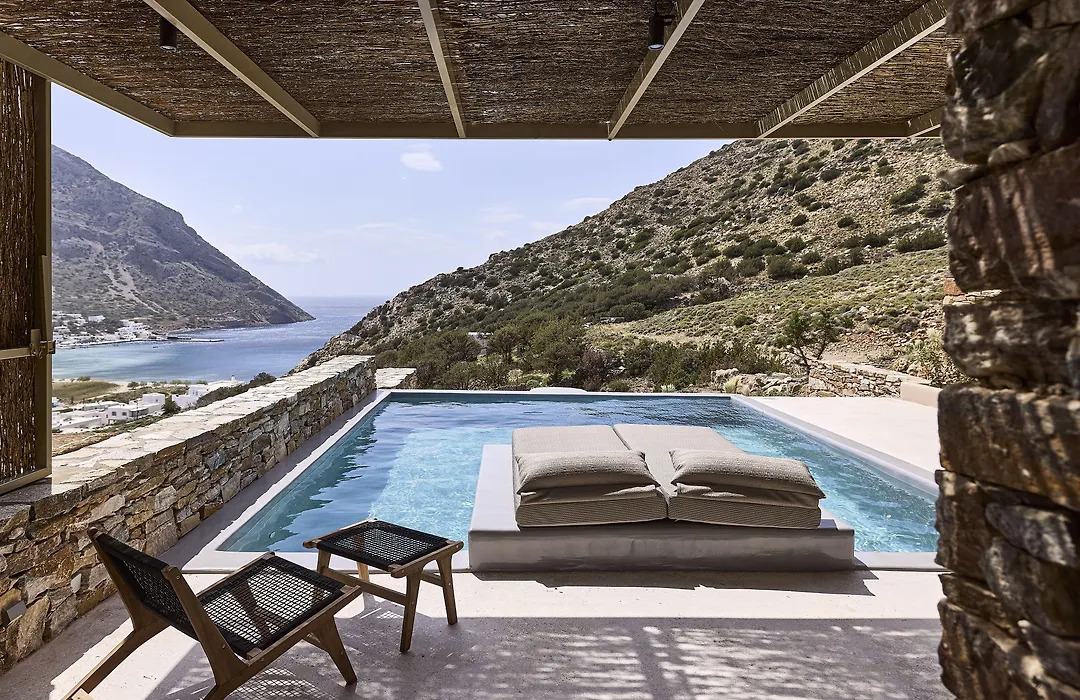 Apsila Pool Suites-1