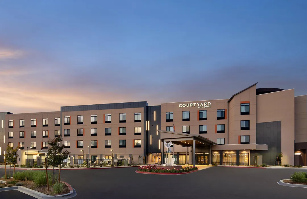 Courtyard By Marriott Petaluma Sonoma County-1