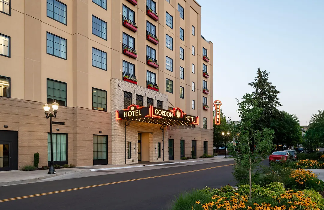The Gordon Hotel-1
