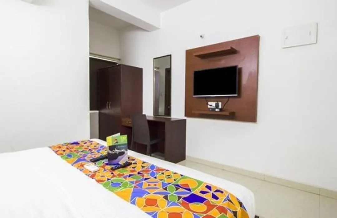 Fabhotel Limestone Aura-1