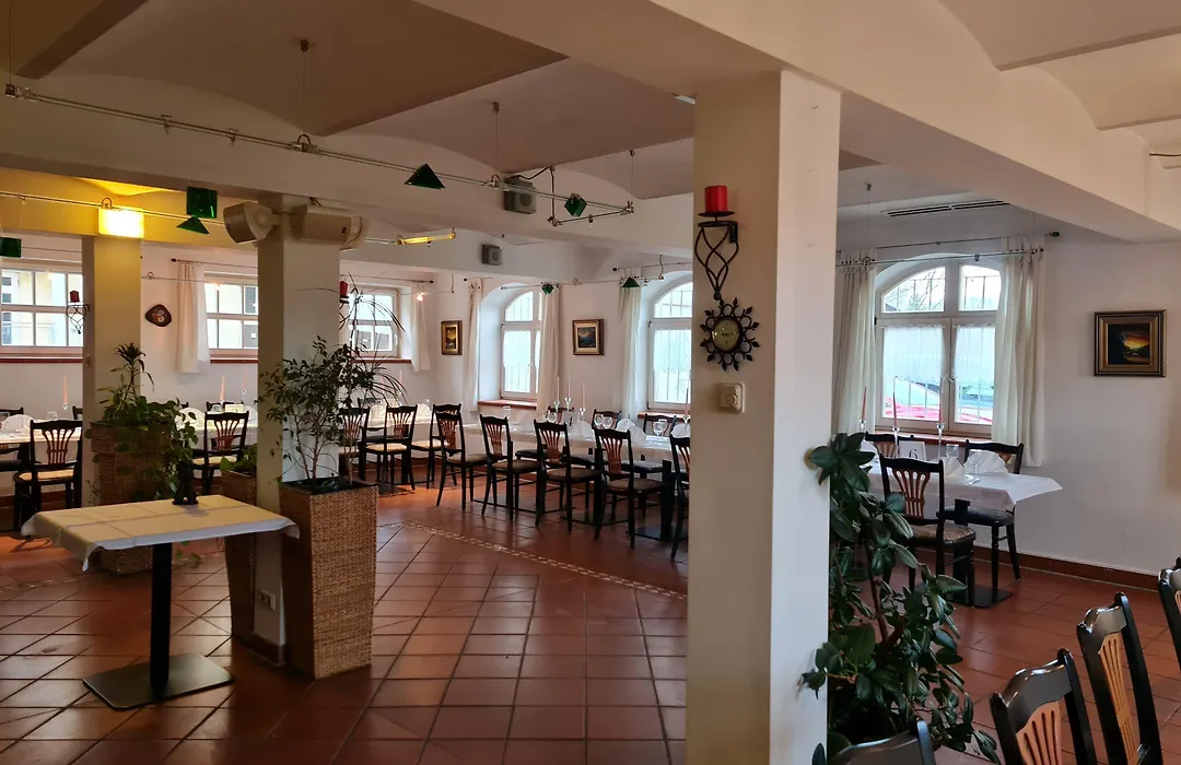 Hotel Am Friedberger See-1