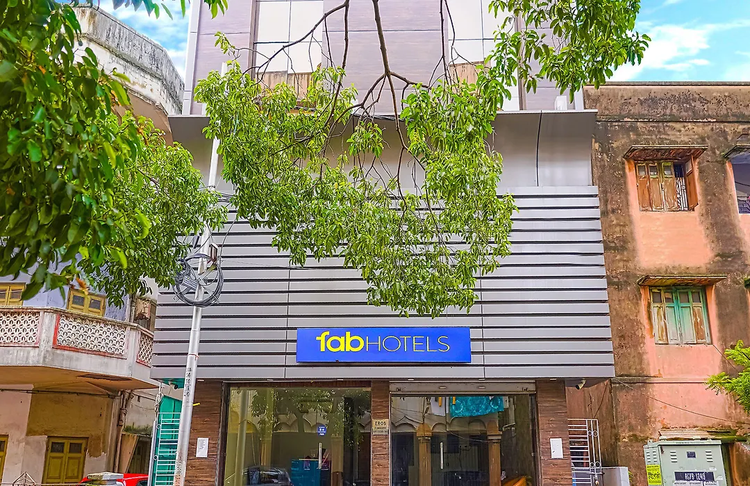 Fabhotel Eros 211 - Nr Sreebhumi-1