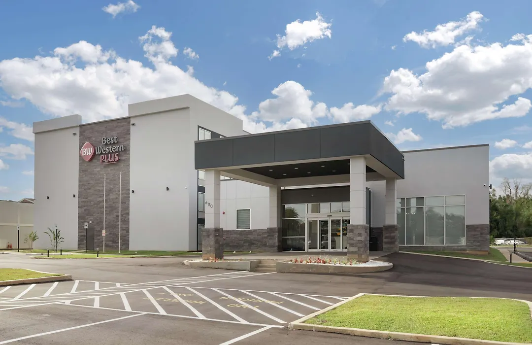 Best Western Plus Mobile Inn And Suites-1