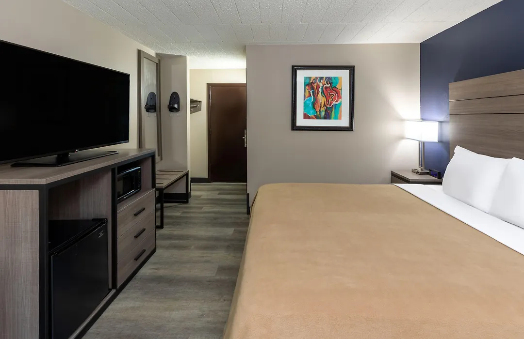 Super 8 By Wyndham Laredo-1