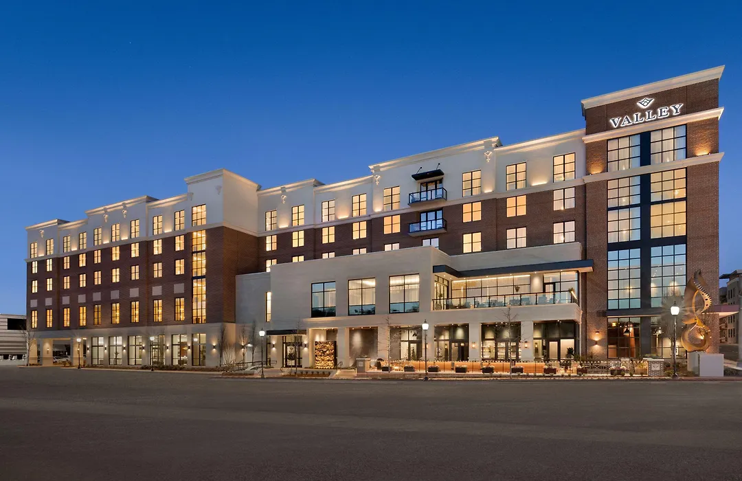 Valley Hotel Homewood Birmingham - Curio Collection By Hilton-1