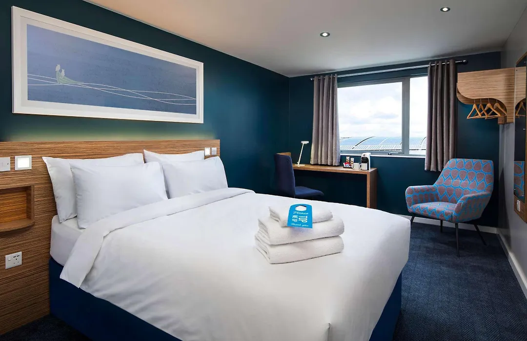 Travelodge Woking Central-1