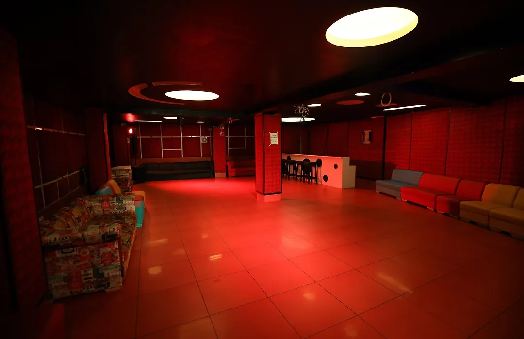 Avenue 18 Resort-1