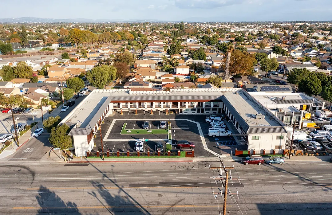 Aspire Inn Studios & Spas-1