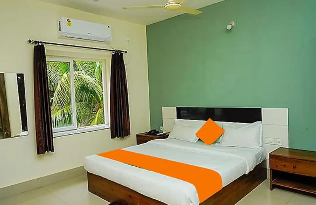 Fabhotel Ekamra Greens By Y Hotels-1