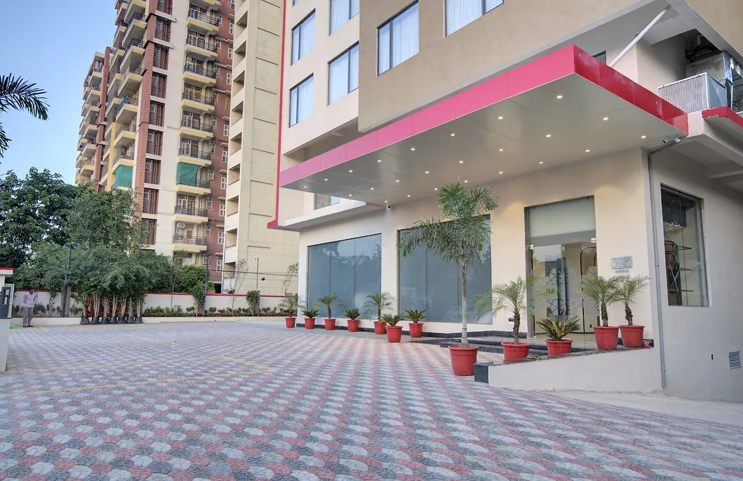 7 Apple Hotel Pratap Nagar-1